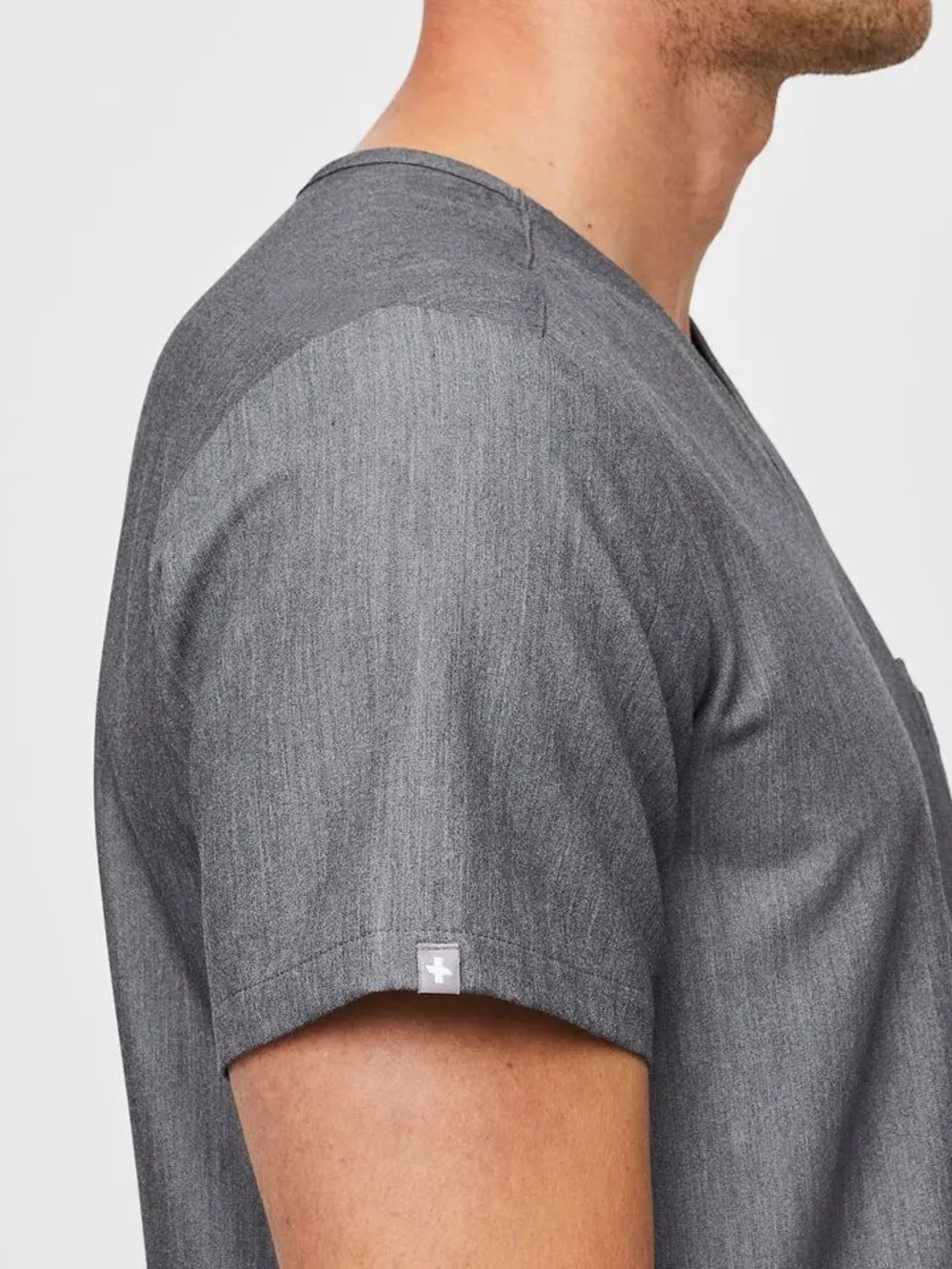 FIGS Leon Two Pocket Top Medical Scrubs in Graphite NWT Sz. M Men’s - Picture 4 of 10
